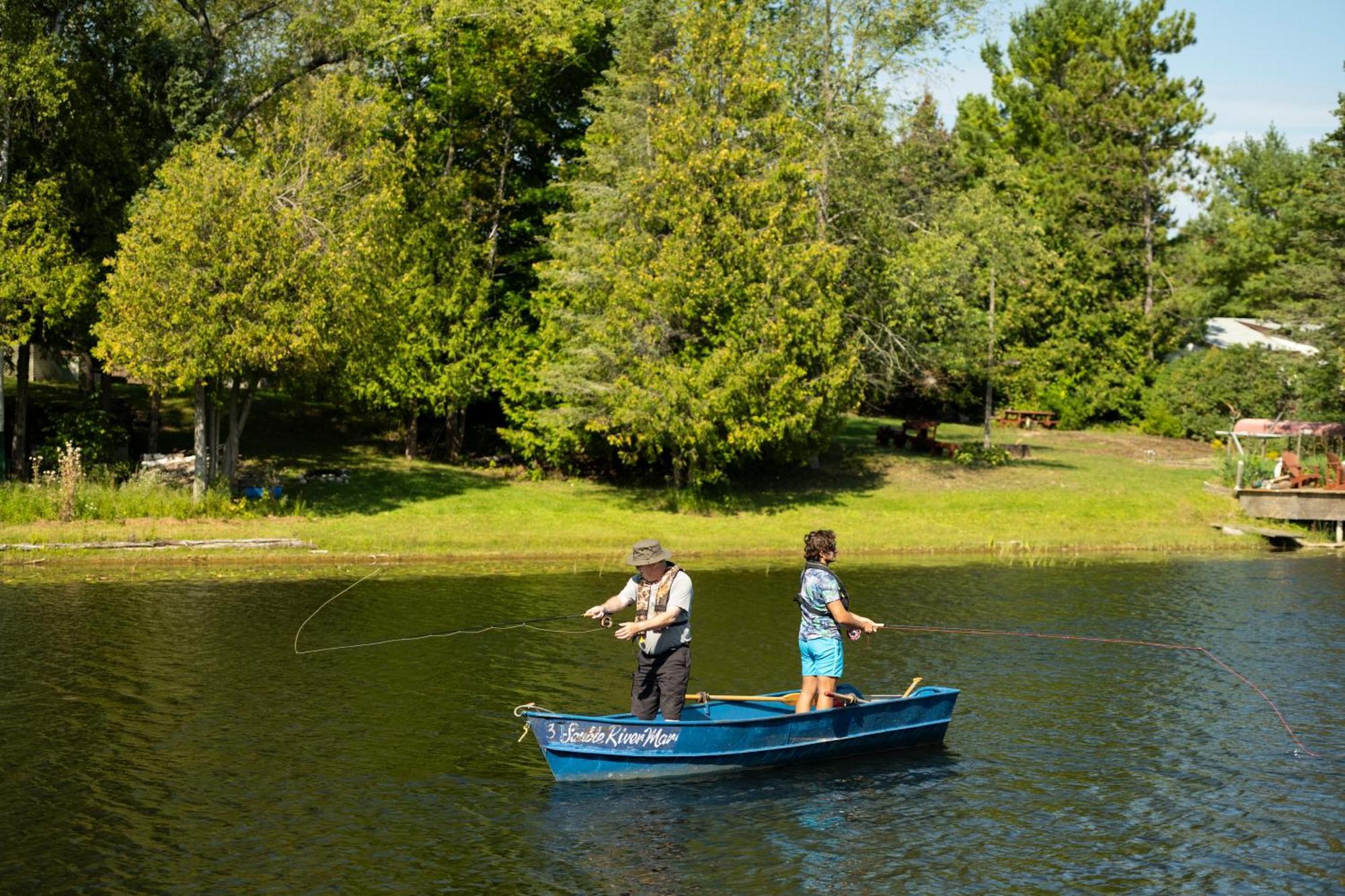 Sauble River Marina And Lodge Resort ソーブル・ビーチ エクステリア 写真