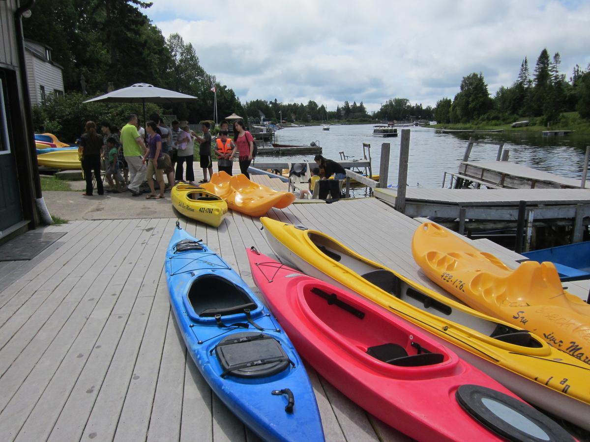 Sauble River Marina And Lodge Resort ソーブル・ビーチ エクステリア 写真