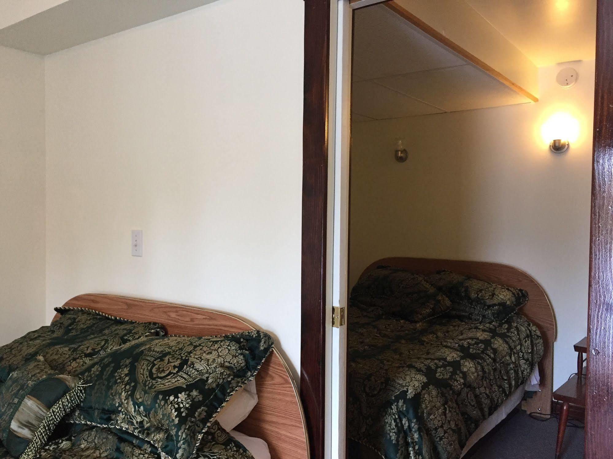 Sauble River Marina And Lodge Resort ソーブル・ビーチ エクステリア 写真